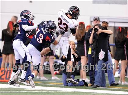 Thumbnail 3 in Lake Travis vs. Ryan (UIL 4A Division 1 Final) photogallery.