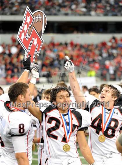 Thumbnail 1 in Lake Travis vs. Ryan (UIL 4A Division 1 Final) photogallery.
