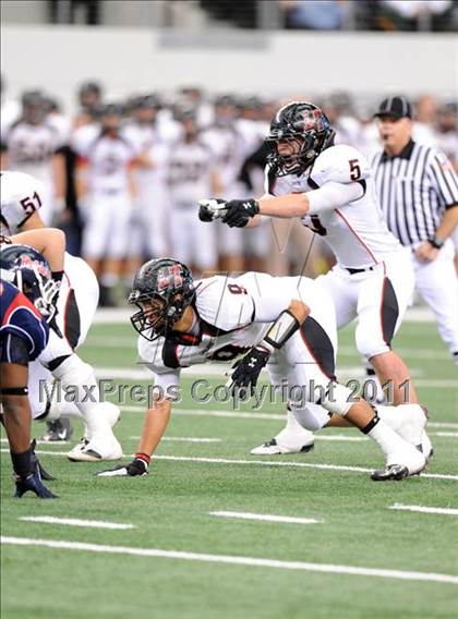 Thumbnail 3 in Lake Travis vs. Ryan (UIL 4A Division 1 Final) photogallery.
