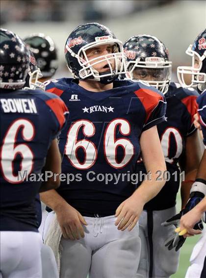Thumbnail 1 in Lake Travis vs. Ryan (UIL 4A Division 1 Final) photogallery.