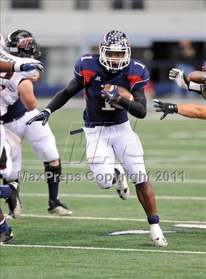 Thumbnail 3 in Lake Travis vs. Ryan (UIL 4A Division 1 Final) photogallery.