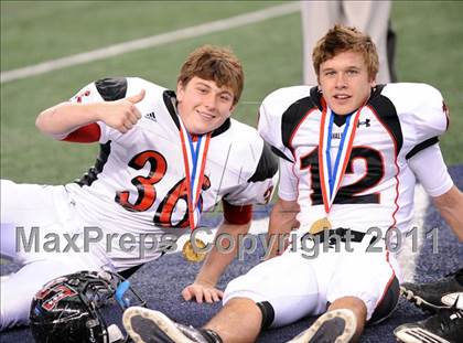 Thumbnail 2 in Lake Travis vs. Ryan (UIL 4A Division 1 Final) photogallery.