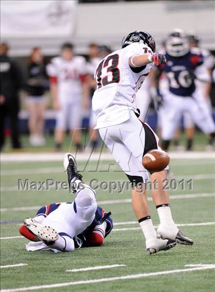 Thumbnail 2 in Lake Travis vs. Ryan (UIL 4A Division 1 Final) photogallery.