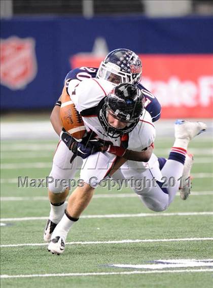 Thumbnail 2 in Lake Travis vs. Ryan (UIL 4A Division 1 Final) photogallery.