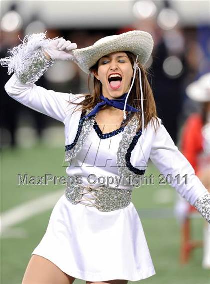 Thumbnail 2 in Lake Travis vs. Ryan (UIL 4A Division 1 Final) photogallery.