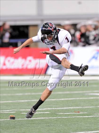 Thumbnail 3 in Lake Travis vs. Ryan (UIL 4A Division 1 Final) photogallery.