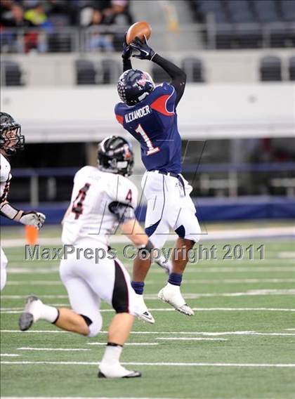 Thumbnail 2 in Lake Travis vs. Ryan (UIL 4A Division 1 Final) photogallery.