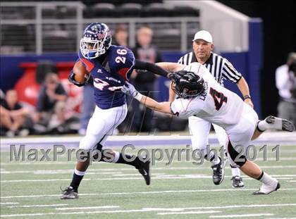 Thumbnail 3 in Lake Travis vs. Ryan (UIL 4A Division 1 Final) photogallery.
