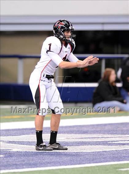 Thumbnail 2 in Lake Travis vs. Ryan (UIL 4A Division 1 Final) photogallery.