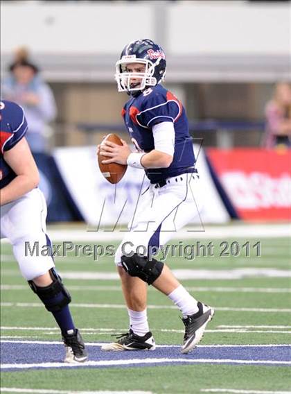 Thumbnail 3 in Lake Travis vs. Ryan (UIL 4A Division 1 Final) photogallery.