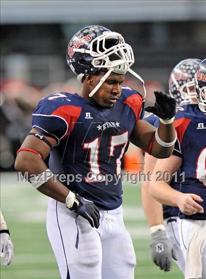 Thumbnail 3 in Lake Travis vs. Ryan (UIL 4A Division 1 Final) photogallery.