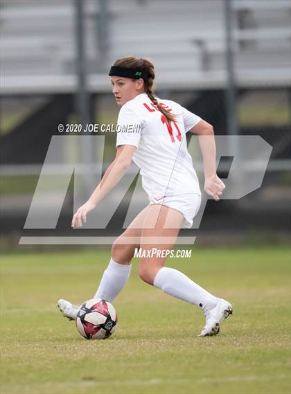 Thumbnail 2 in Lee [Robert E.] vs Burbank (SAISD Tournament) photogallery.