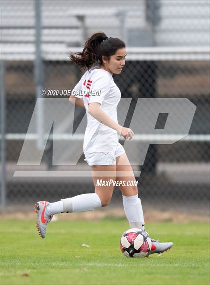 Thumbnail 1 in Lee [Robert E.] vs Burbank (SAISD Tournament) photogallery.
