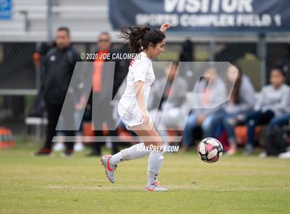 Thumbnail 3 in Lee [Robert E.] vs Burbank (SAISD Tournament) photogallery.
