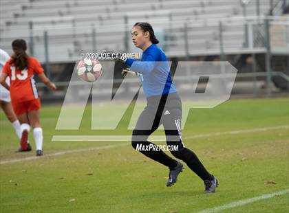 Thumbnail 3 in Lee [Robert E.] vs Burbank (SAISD Tournament) photogallery.