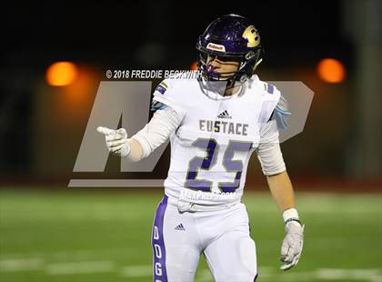 Thumbnail 3 in Bonham vs. Eustace (UIL 3A D1 Bi-District Playoff) photogallery.