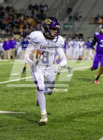 Thumbnail 3 in Bonham vs. Eustace (UIL 3A D1 Bi-District Playoff) photogallery.