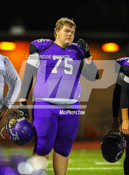 Thumbnail 1 in Bonham vs. Eustace (UIL 3A D1 Bi-District Playoff) photogallery.