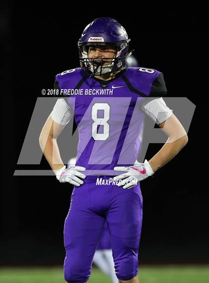 Thumbnail 2 in Bonham vs. Eustace (UIL 3A D1 Bi-District Playoff) photogallery.