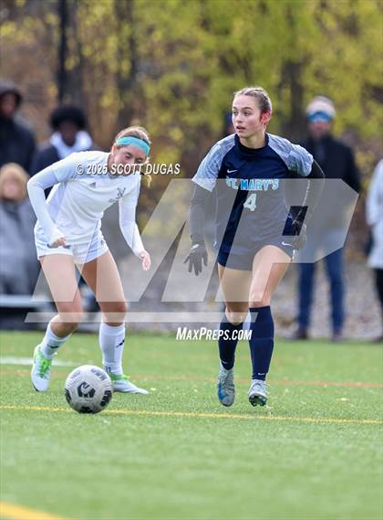 Thumbnail 2 in St. Mary's vs. St. Joseph-by-the-Sea photogallery.