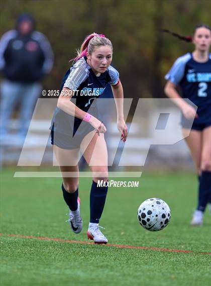 Thumbnail 2 in St. Mary's vs. St. Joseph-by-the-Sea photogallery.