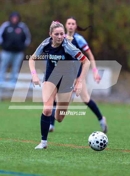 Thumbnail 3 in St. Mary's vs. St. Joseph-by-the-Sea photogallery.