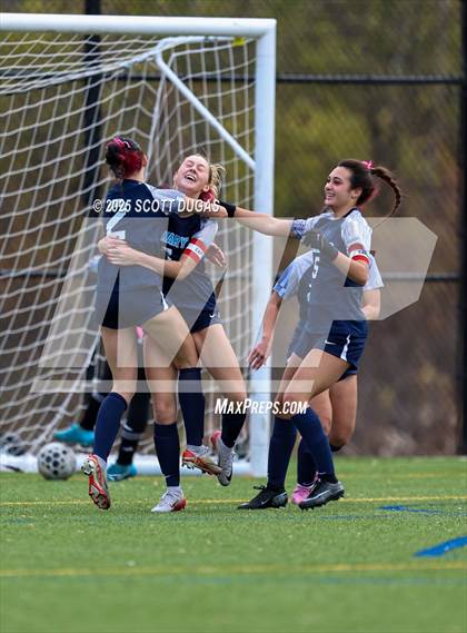 Thumbnail 2 in St. Mary's vs. St. Joseph-by-the-Sea photogallery.