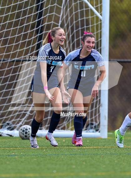 Thumbnail 2 in St. Mary's vs. St. Joseph-by-the-Sea photogallery.