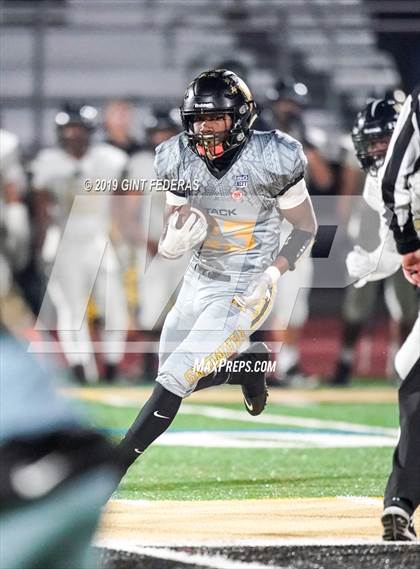 Thumbnail 2 in Hayward vs. American Canyon (NCS CIF D3 Quarterfinal) photogallery.