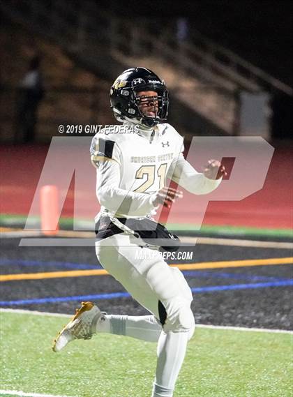 Thumbnail 1 in Hayward vs. American Canyon (NCS CIF D3 Quarterfinal) photogallery.