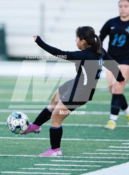 Thumbnail 2 in Lamar vs. Pebble Hills (Blue Raider Invitational) photogallery.