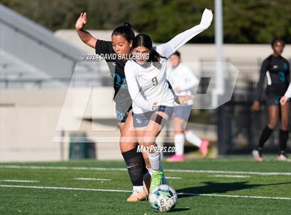Thumbnail 1 in Lamar vs. Pebble Hills (Blue Raider Invitational) photogallery.
