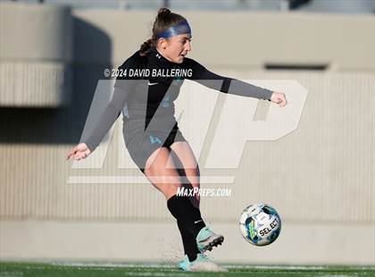 Thumbnail 3 in Lamar vs. Pebble Hills (Blue Raider Invitational) photogallery.