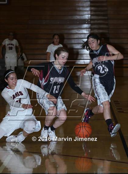 Thumbnail 3 in South Gate vs. Sotomayor photogallery.