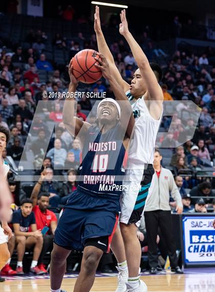 Thumbnail 1 in Sheldon vs. Modesto Christian (CIF SJS D1 Final) photogallery.