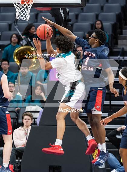 Thumbnail 2 in Sheldon vs. Modesto Christian (CIF SJS D1 Final) photogallery.