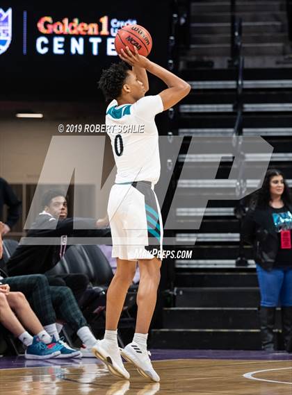 Thumbnail 1 in Sheldon vs. Modesto Christian (CIF SJS D1 Final) photogallery.