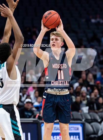 Thumbnail 3 in Sheldon vs. Modesto Christian (CIF SJS D1 Final) photogallery.