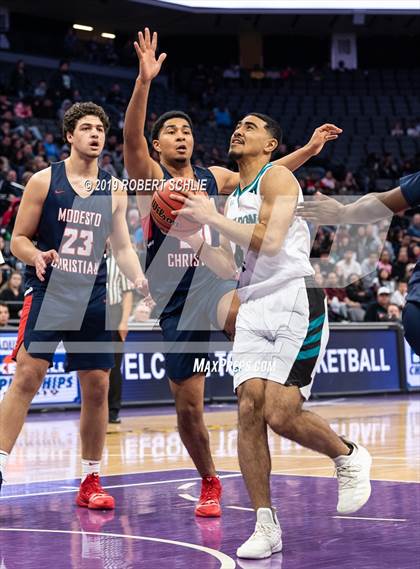 Thumbnail 1 in Sheldon vs. Modesto Christian (CIF SJS D1 Final) photogallery.