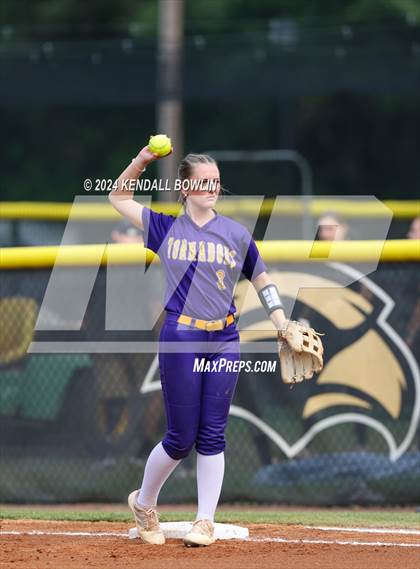Thumbnail 3 in West Lauderdale vs. Purvis (MHSAA 4A Final) photogallery.