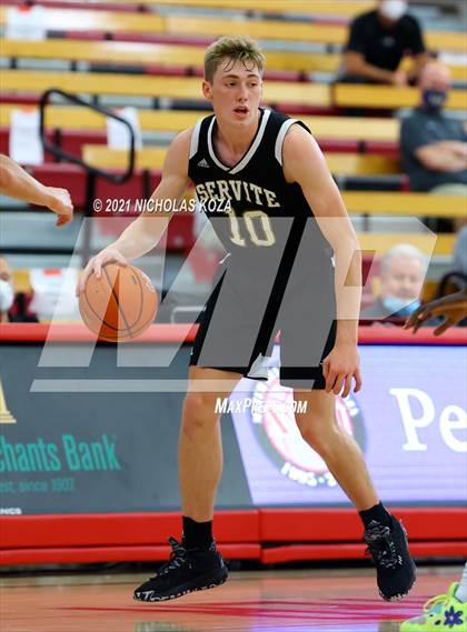 Thumbnail 1 in Servite vs. Fairmont Prep (Mater Dei Extravaganza) photogallery.