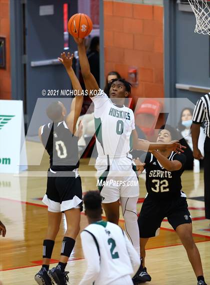 Thumbnail 1 in Servite vs. Fairmont Prep (Mater Dei Extravaganza) photogallery.
