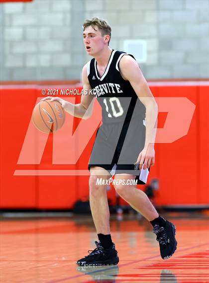 Thumbnail 2 in Servite vs. Fairmont Prep (Mater Dei Extravaganza) photogallery.