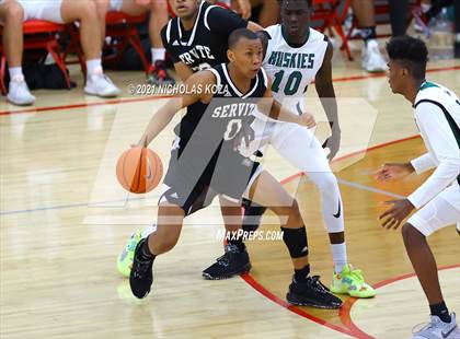 Thumbnail 3 in Servite vs. Fairmont Prep (Mater Dei Extravaganza) photogallery.