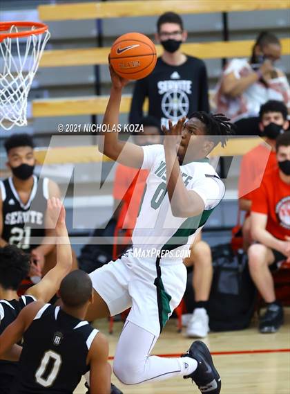 Thumbnail 2 in Servite vs. Fairmont Prep (Mater Dei Extravaganza) photogallery.