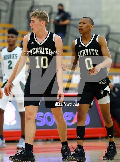 Thumbnail 3 in Servite vs. Fairmont Prep (Mater Dei Extravaganza) photogallery.