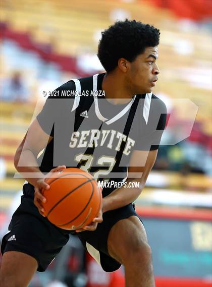 Thumbnail 3 in Servite vs. Fairmont Prep (Mater Dei Extravaganza) photogallery.