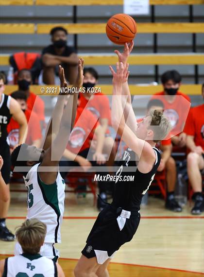 Thumbnail 3 in Servite vs. Fairmont Prep (Mater Dei Extravaganza) photogallery.