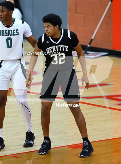 Thumbnail 3 in Servite vs. Fairmont Prep (Mater Dei Extravaganza) photogallery.