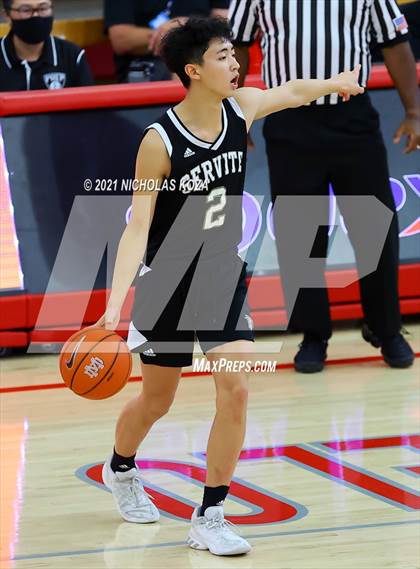 Thumbnail 3 in Servite vs. Fairmont Prep (Mater Dei Extravaganza) photogallery.